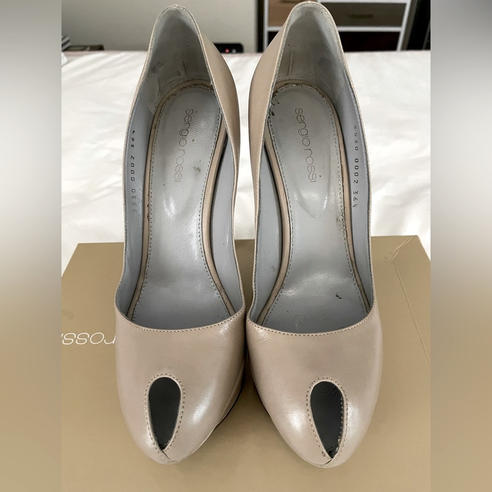 Sergio Rossi platform stilettos Size 6.5